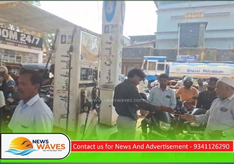 ಮಧ್ಯಪ್ರಾಚ್ಯದಲ್ಲಿ ಉದ್ವಿಗ್ನತೆ:  ಜಿಲ್ಲೆಯ ವಿವಿಧ ಪೆಟ್ರೋಲ್ ಬಂಕ್‌ಗಳಲ್ಲಿ ದೀರ್ಘ ಸಾಲು