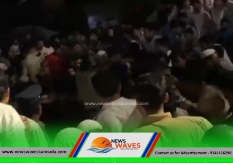 ಮುರಿನಕಟ್ಟೆ ವಿವಾದ| ಅಧಿಕಾರಿ, ಸಿಬ್ಬಂದಿಯನ್ನು ದೂಡಿ ಹಲ್ಲೆಗೆ ಯತ್ನಿಸಿದ ಮುಸ್ಲಿಮರ ಮೇಲೆ ಲಾಠಿ ಚಾರ್ಜ್