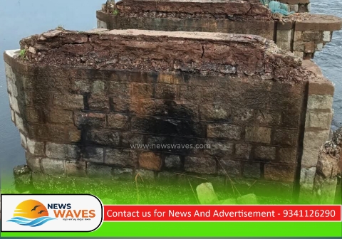 ಮಳೆಗೆ ಕುಸಿದ ಕಡವಾಡ ಸೇತುವೆ