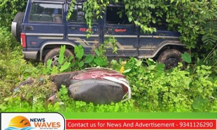 ಸ್ಕೂಟಿಗೆ ಗುದ್ದಿದ ಸಚಿವರ ಬೆಂಗಾವಲು ವಾಹನ; ಸ್ಕೂಟಿ ಸವಾರ ಗಂಭೀರ